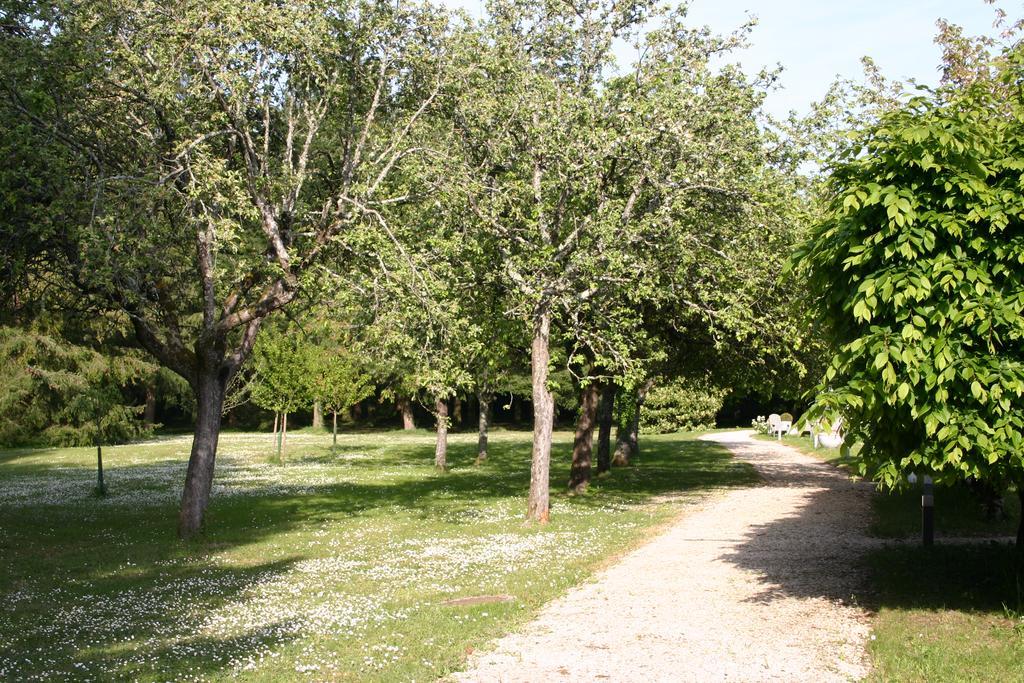 Les Charlotieres Villa Chailles  Buitenkant foto